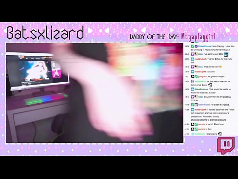 ❤️ ゲーマーがストリームをオフにするのを忘れて、生放送で潮を吹く ❤ ポルノ ❌️